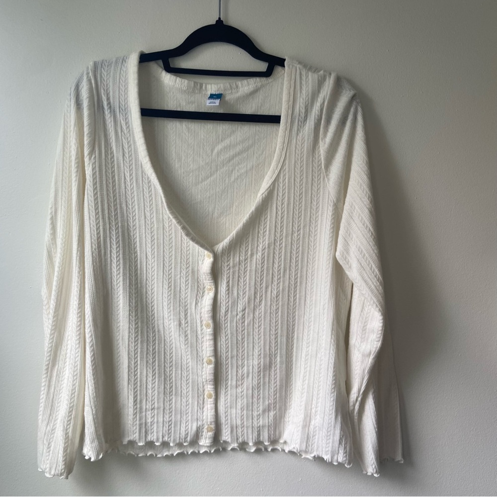 Old Navy White Ribbed Buttoned Blouse